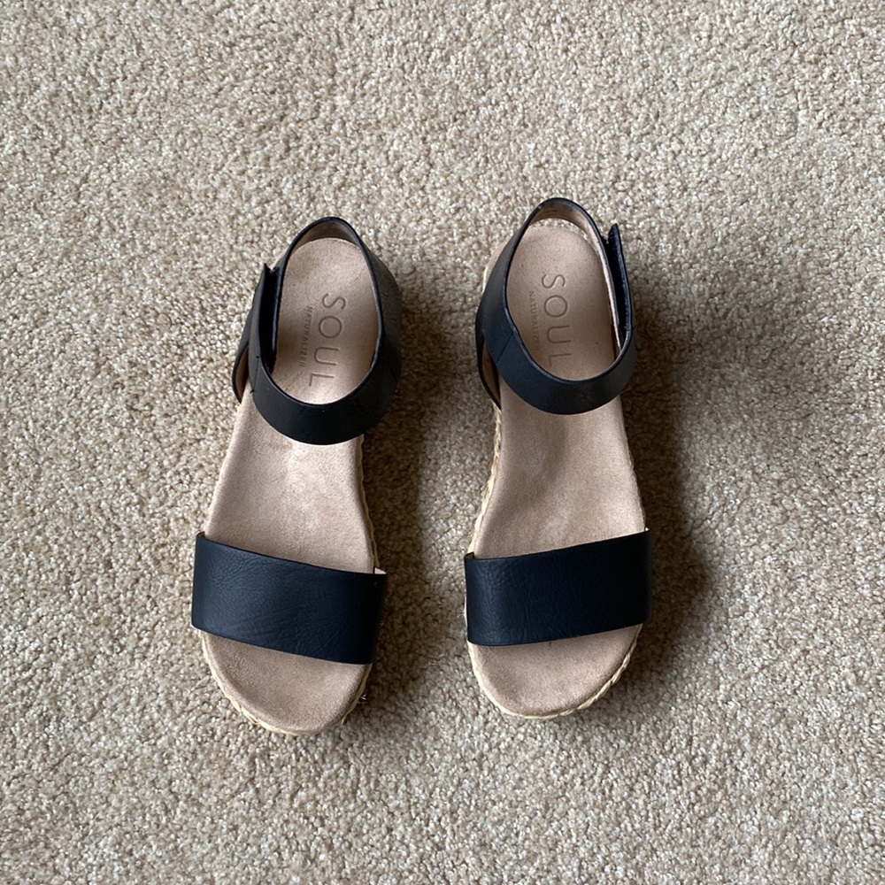 Naturalizer platform sandals
